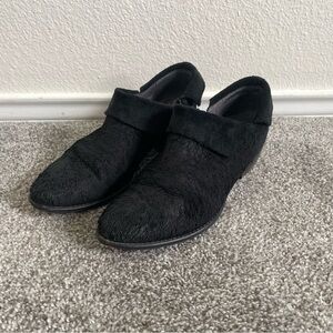 Seychelles Ankle Boots Women’s 8 Black Textured Suede Snakeskin Scales Booties